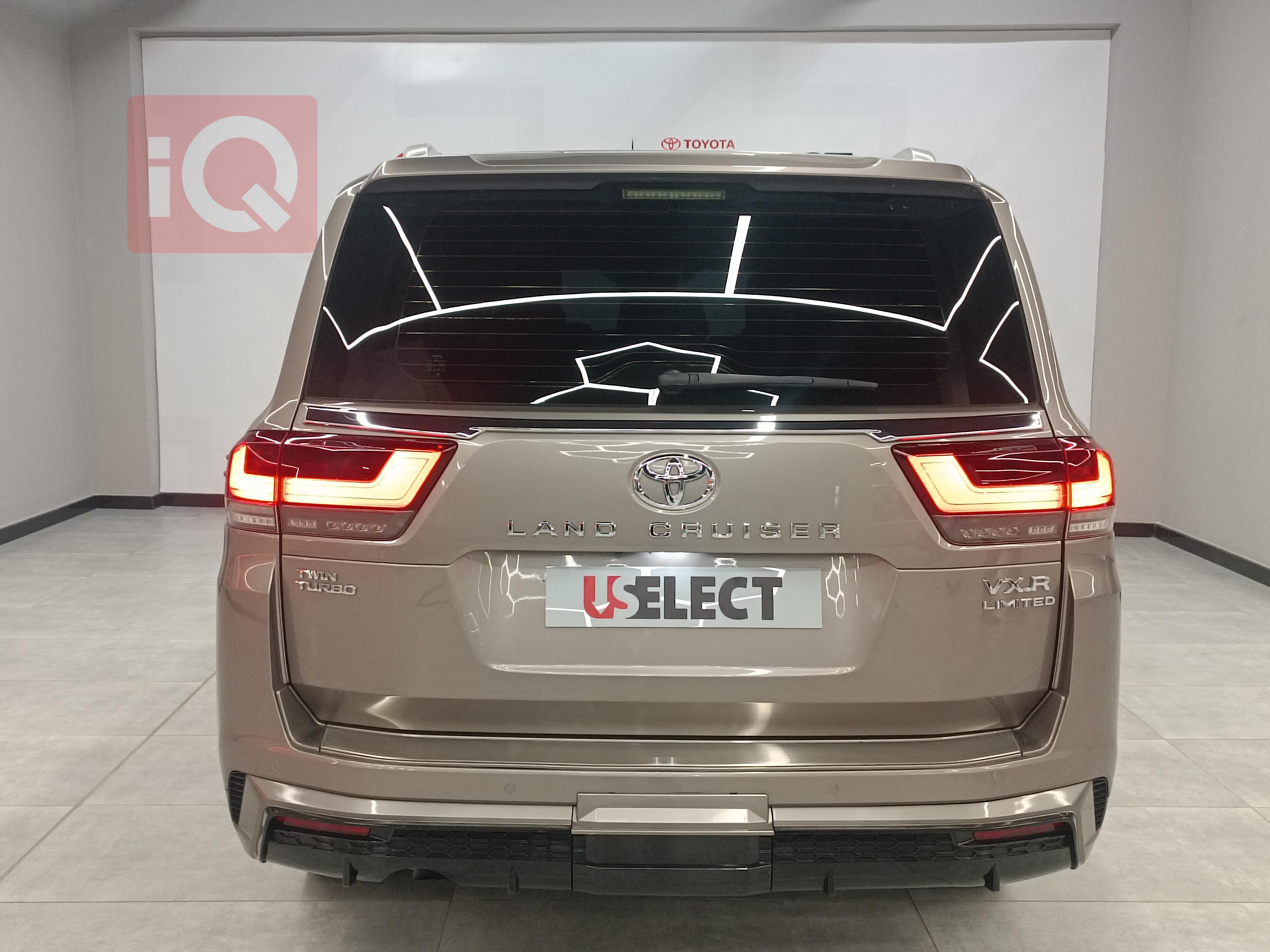 تويوتا لاندكروزر